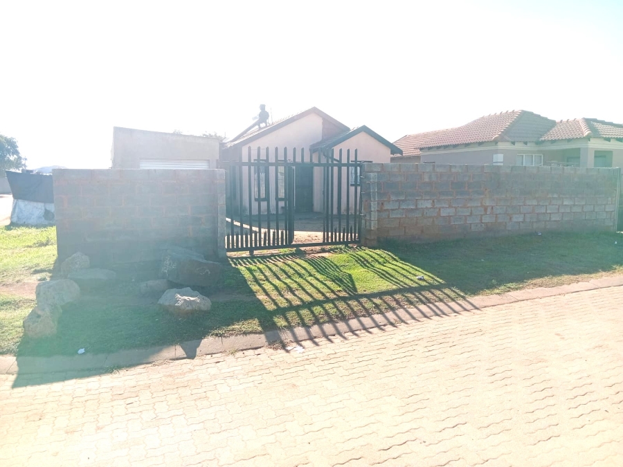 2 Bedroom Property for Sale in Buhle Park Gauteng