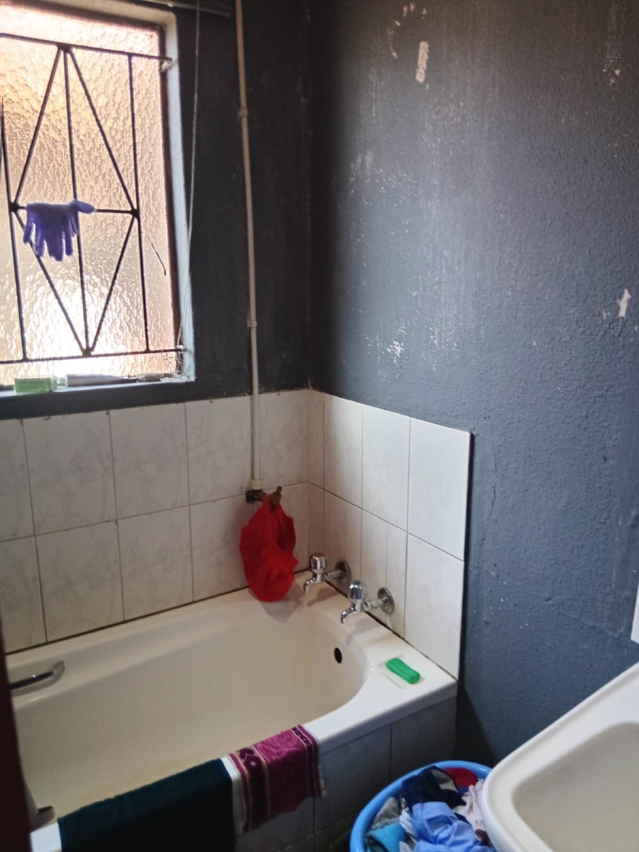 2 Bedroom Property for Sale in Buhle Park Gauteng