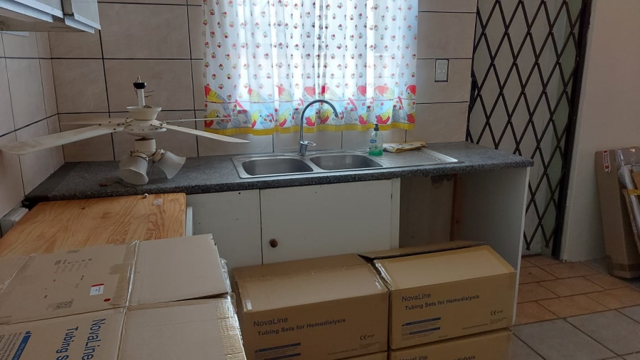 3 Bedroom Property for Sale in Crystal Park Gauteng