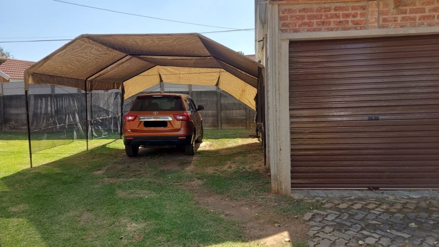 3 Bedroom Property for Sale in Crystal Park Gauteng