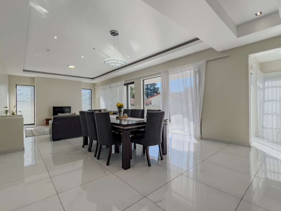 5 Bedroom Property for Sale in Terenure Gauteng
