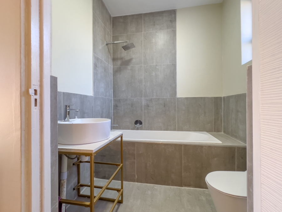 5 Bedroom Property for Sale in Terenure Gauteng