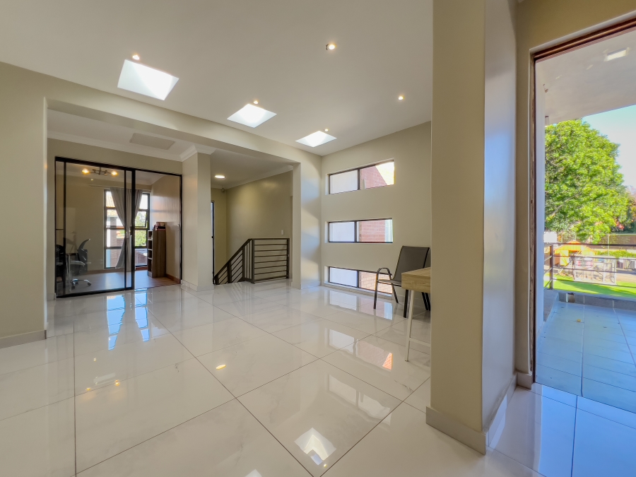 5 Bedroom Property for Sale in Terenure Gauteng
