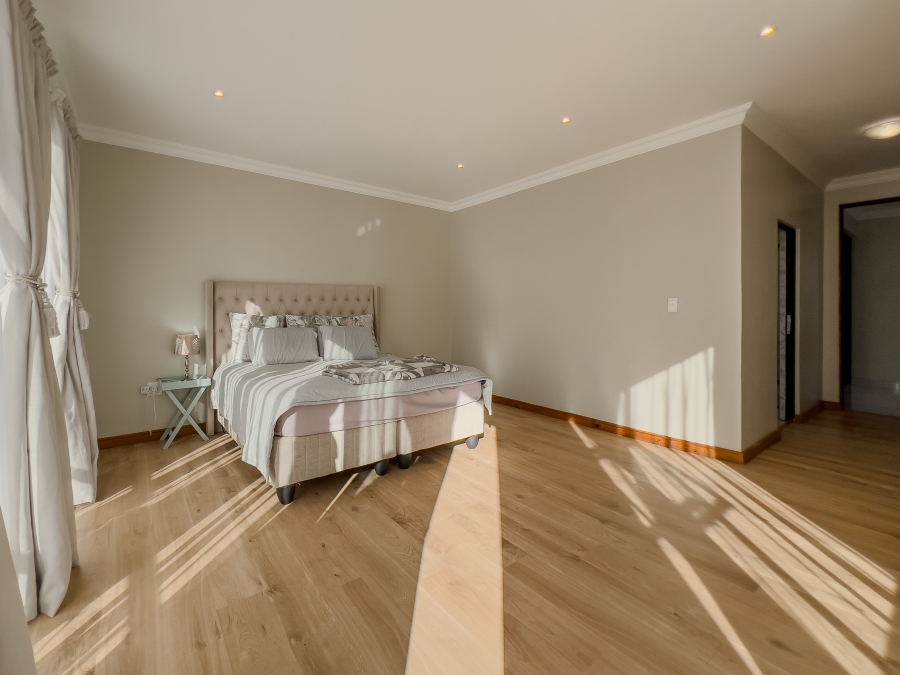 5 Bedroom Property for Sale in Terenure Gauteng