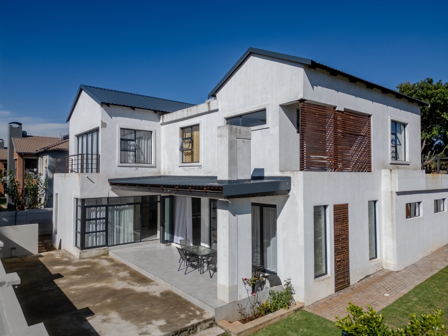 5 Bedroom Property for Sale in Terenure Gauteng