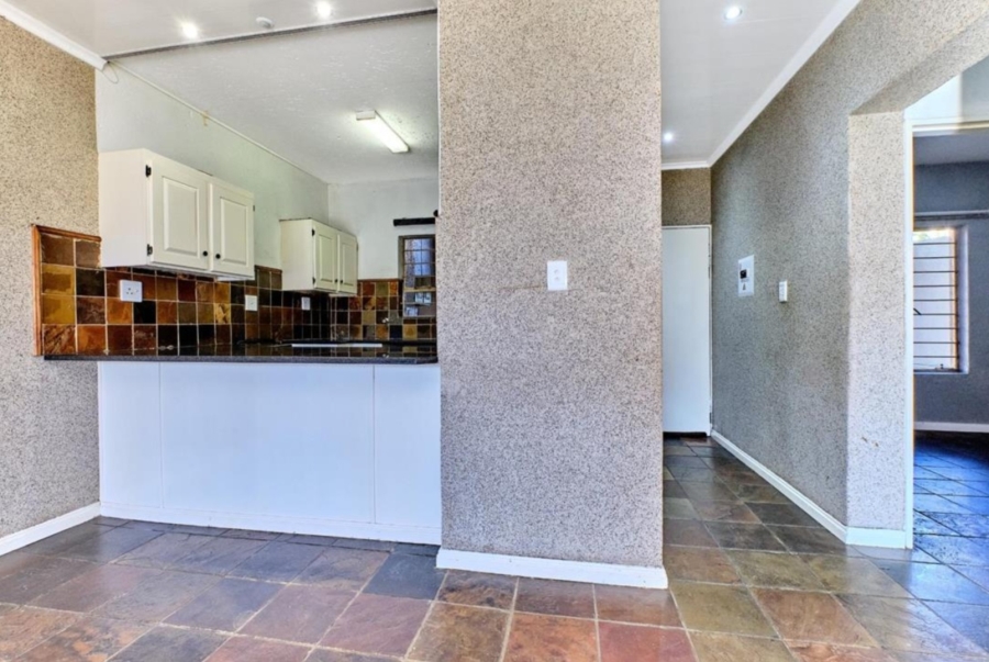 3 Bedroom Property for Sale in Weltevreden Park Gauteng
