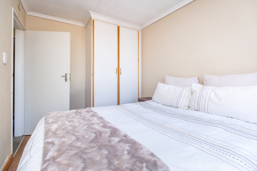 2 Bedroom Property for Sale in Sunninghill Gauteng