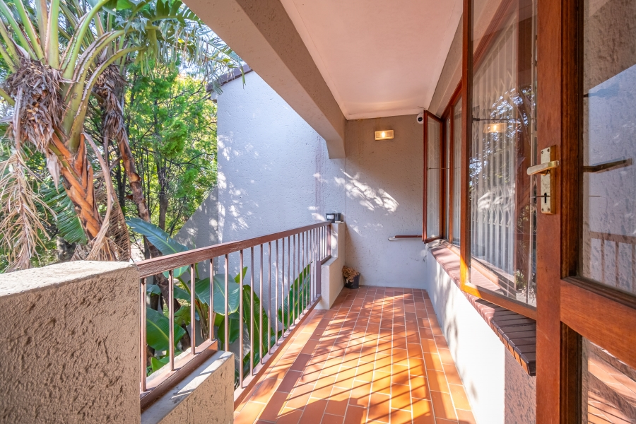 2 Bedroom Property for Sale in Sunninghill Gauteng