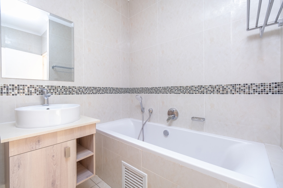 1 Bedroom Property for Sale in Randpark Ridge Gauteng