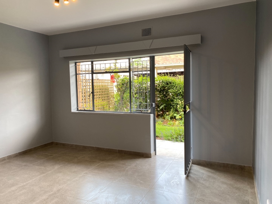 To Let 2 Bedroom Property for Rent in Linden Gauteng