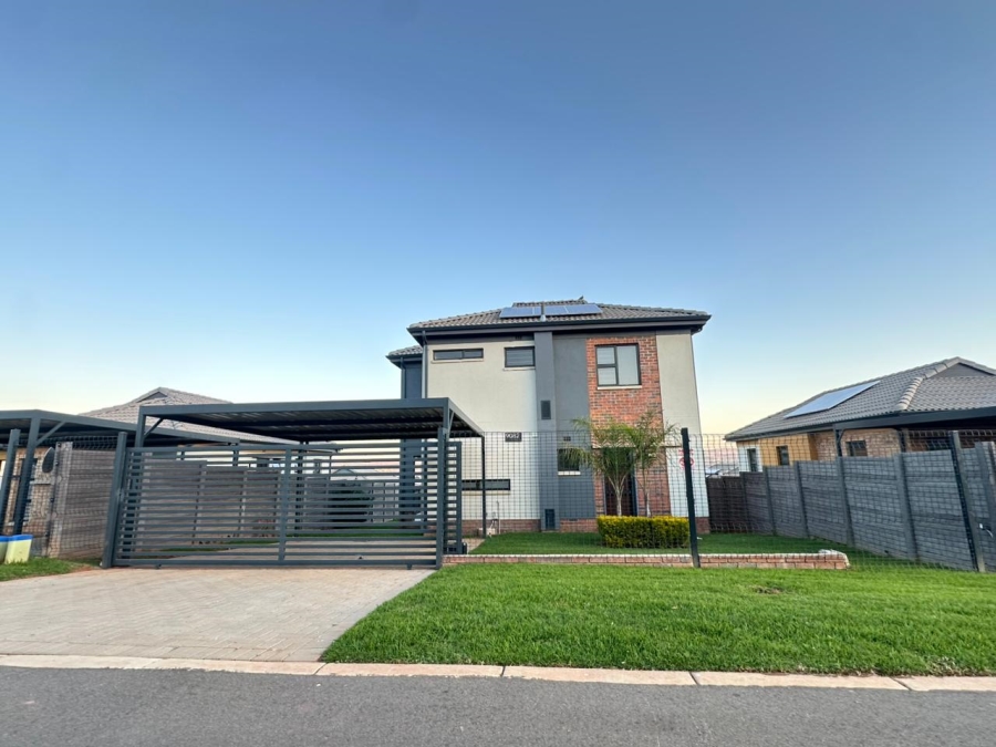 4 Bedroom Property for Sale in Lotus Gardens Gauteng