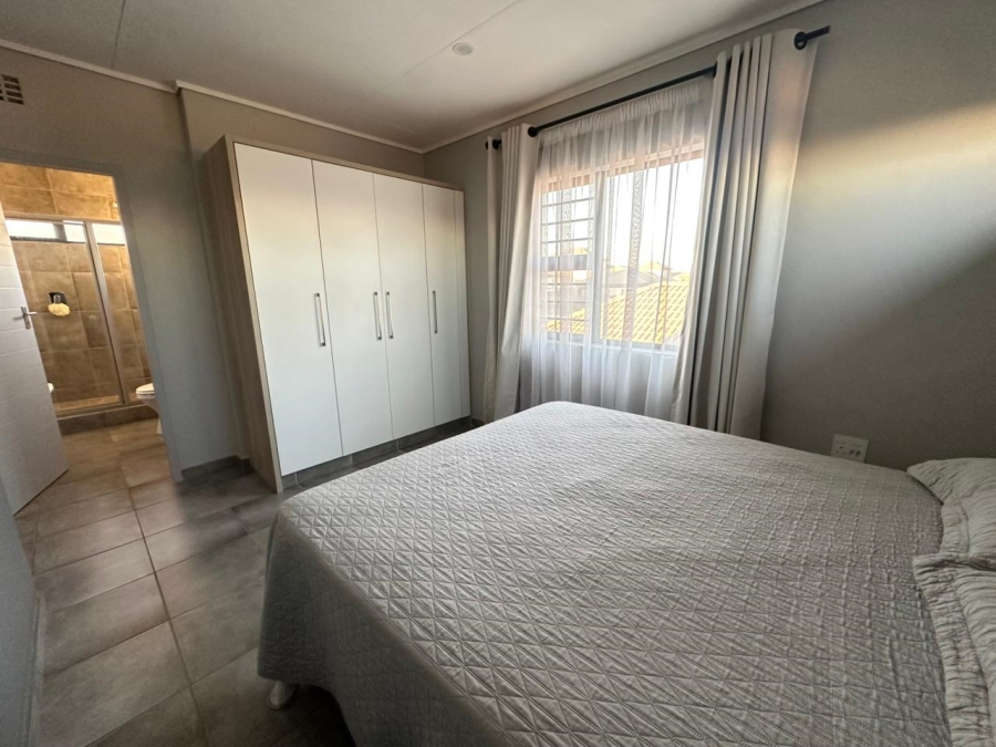 4 Bedroom Property for Sale in Lotus Gardens Gauteng
