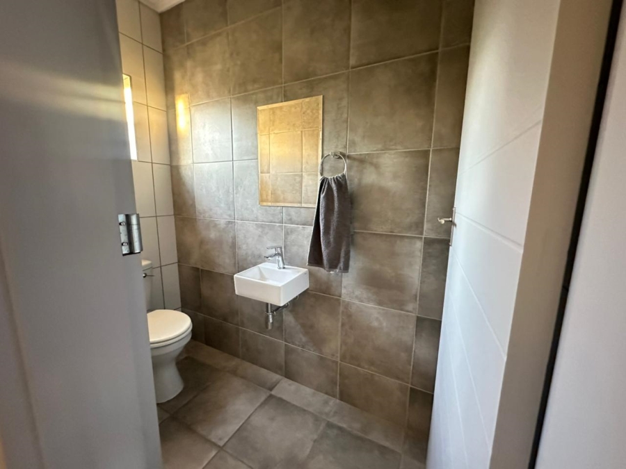 4 Bedroom Property for Sale in Lotus Gardens Gauteng
