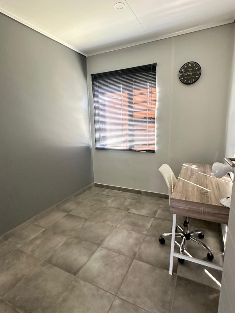 4 Bedroom Property for Sale in Lotus Gardens Gauteng