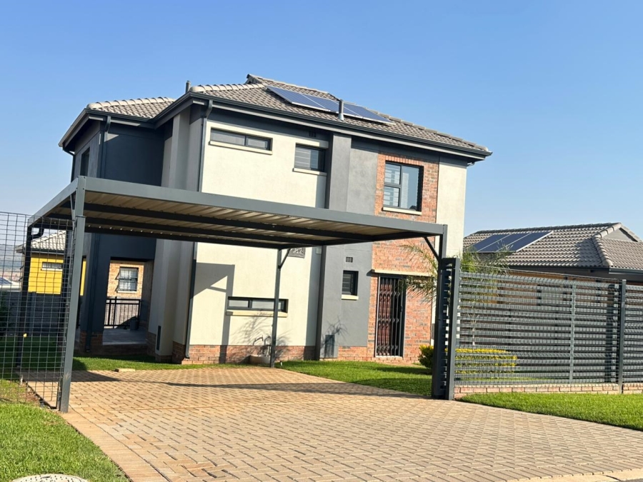 4 Bedroom Property for Sale in Lotus Gardens Gauteng