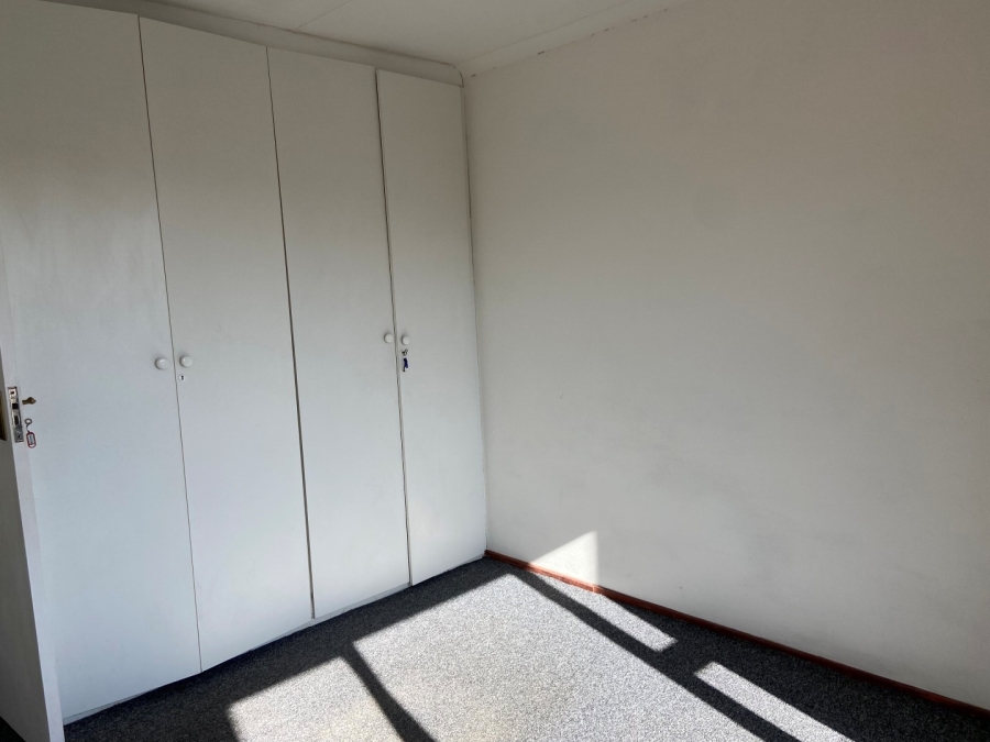 To Let 1 Bedroom Property for Rent in President Ridge Gauteng