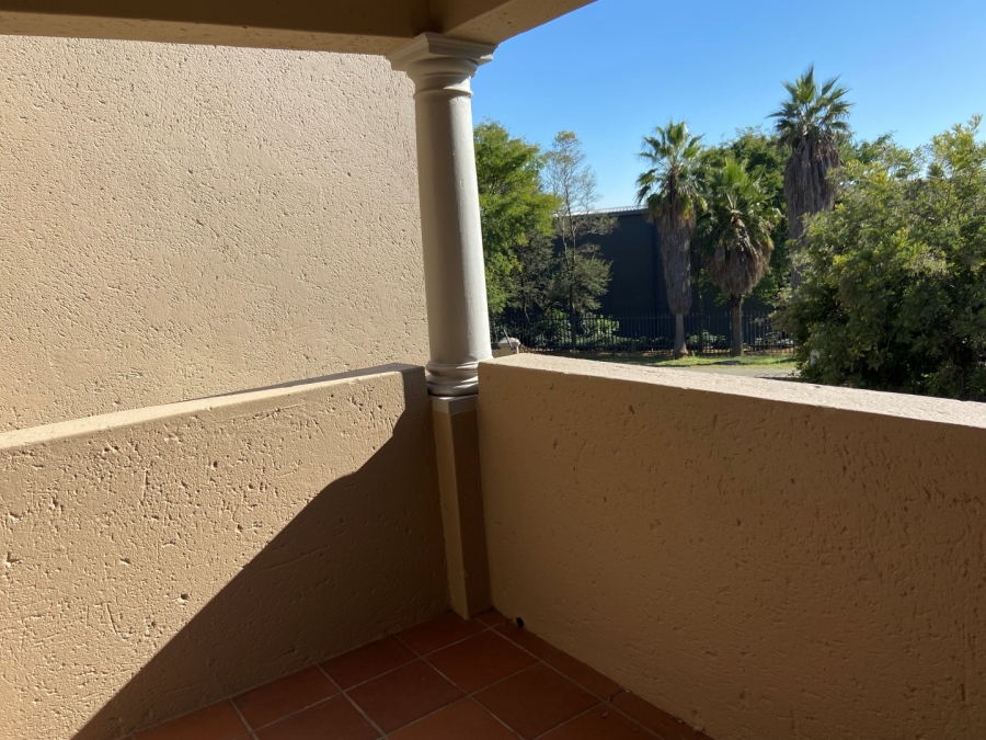 To Let 1 Bedroom Property for Rent in President Ridge Gauteng