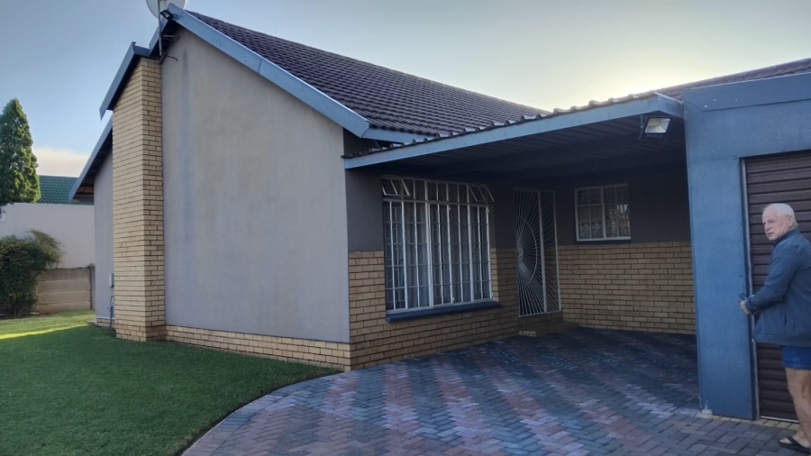 3 Bedroom Property for Sale in Vanderbijlpark SE 2 Gauteng