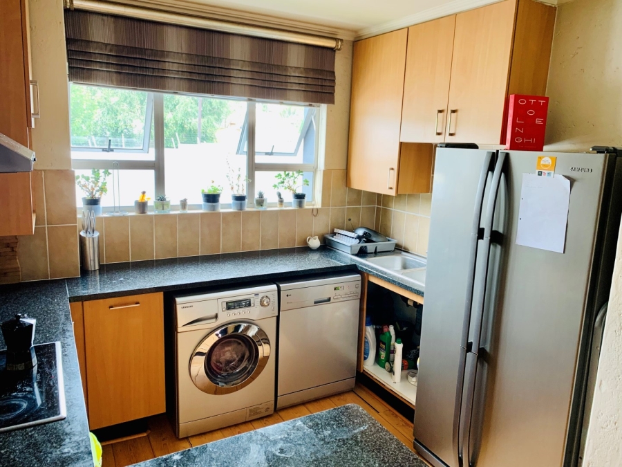 To Let 2 Bedroom Property for Rent in Strathavon Gauteng