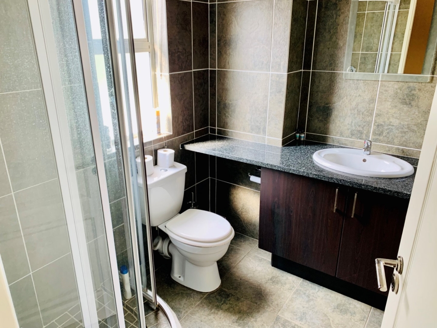 To Let 2 Bedroom Property for Rent in Strathavon Gauteng