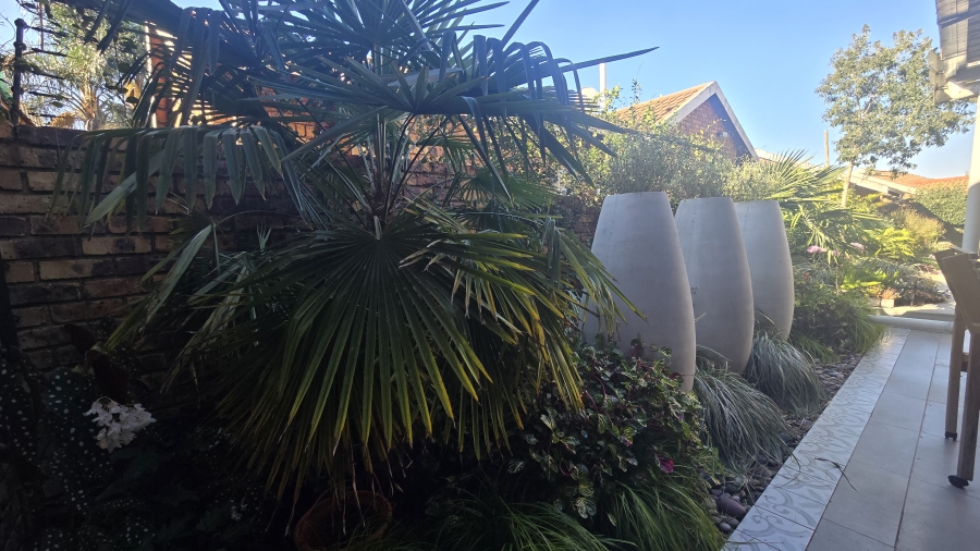 2 Bedroom Property for Sale in Garsfontein Gauteng