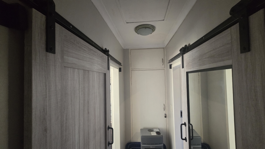 2 Bedroom Property for Sale in Garsfontein Gauteng