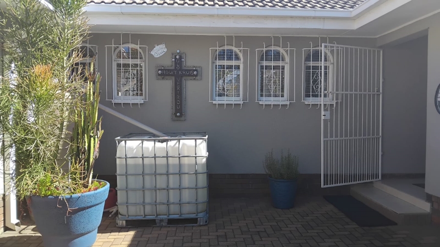 3 Bedroom Property for Sale in Vanderbijlpark SE 2 Gauteng