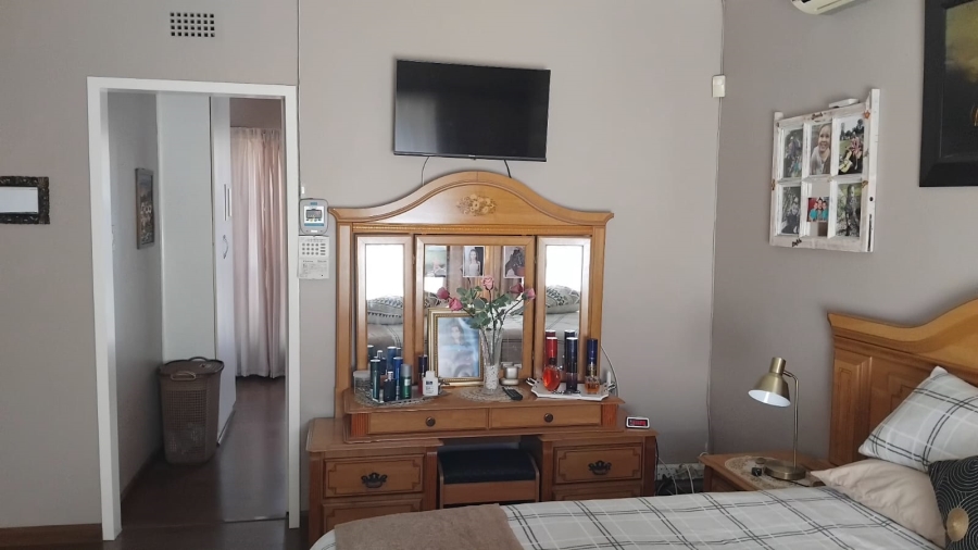 3 Bedroom Property for Sale in Vanderbijlpark SE 2 Gauteng
