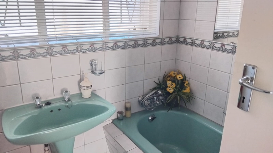 3 Bedroom Property for Sale in Vanderbijlpark SE 2 Gauteng
