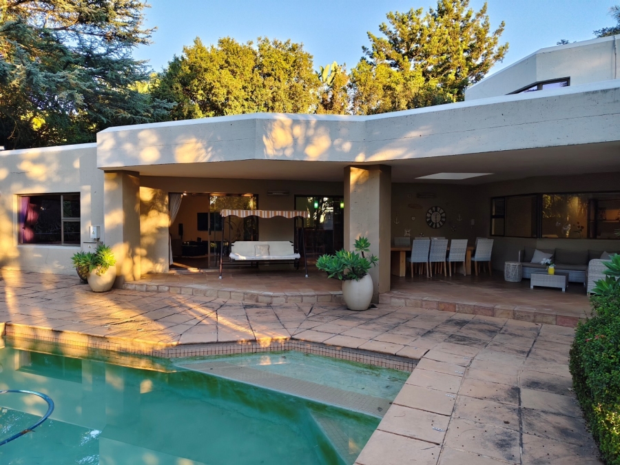 5 Bedroom Property for Sale in Bryanston Gauteng