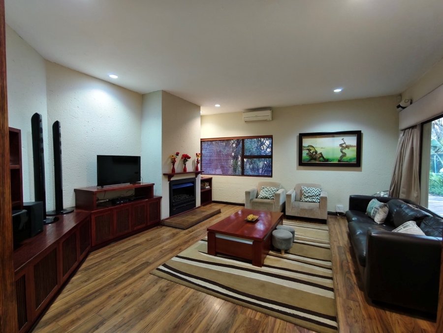 5 Bedroom Property for Sale in Bryanston Gauteng
