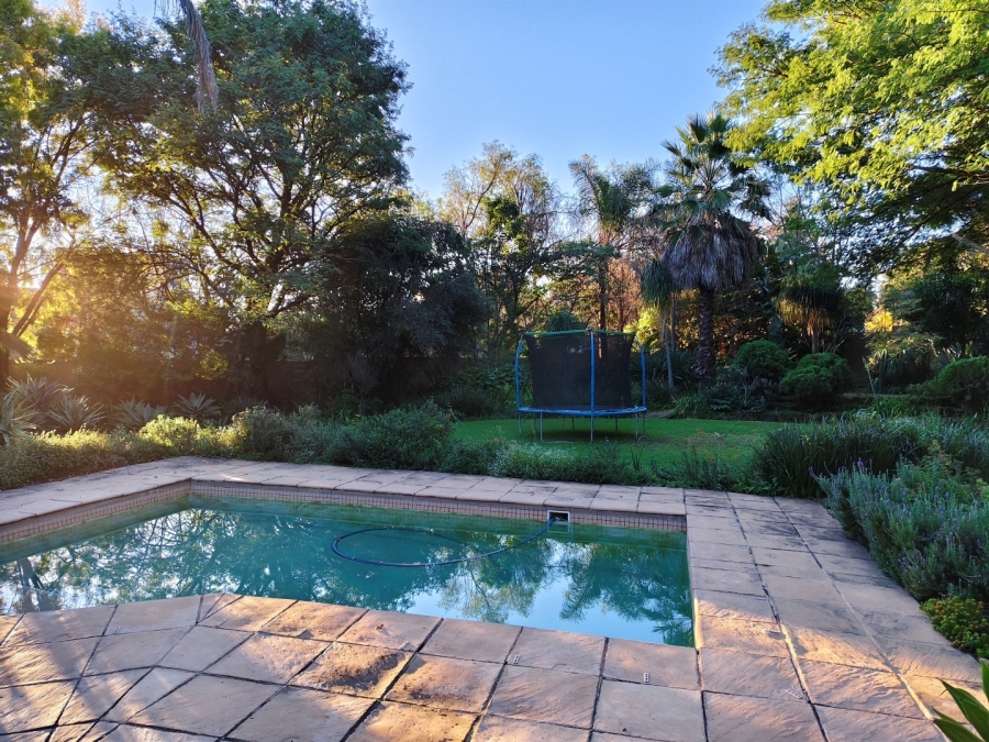 5 Bedroom Property for Sale in Bryanston Gauteng