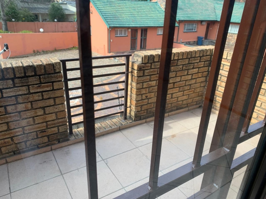 2 Bedroom Property for Sale in Blackheath Gauteng