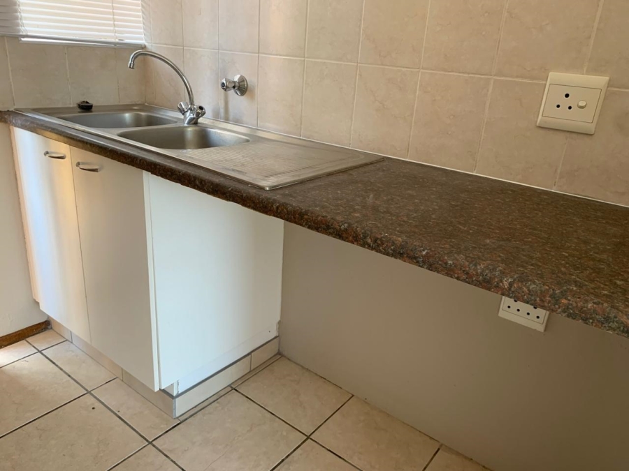 2 Bedroom Property for Sale in Blackheath Gauteng