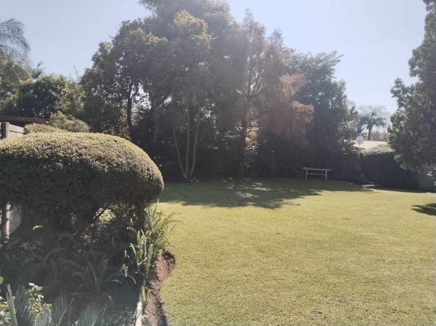 3 Bedroom Property for Sale in Mountain View Gauteng