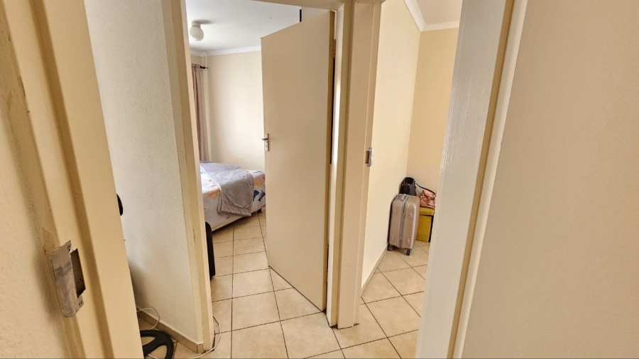 2 Bedroom Property for Sale in Olievenhoutbosch Gauteng
