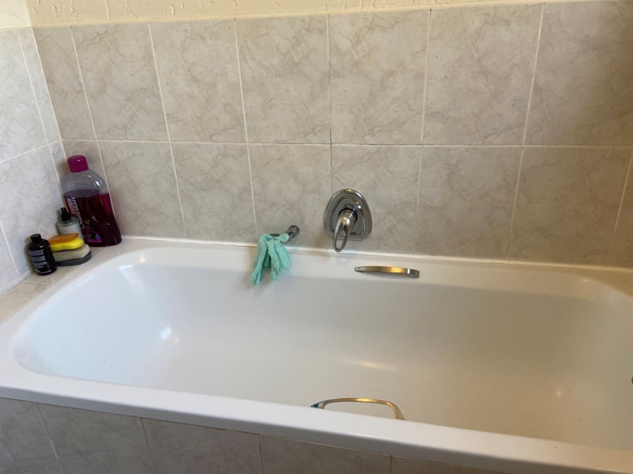 To Let 2 Bedroom Property for Rent in Blackheath Gauteng