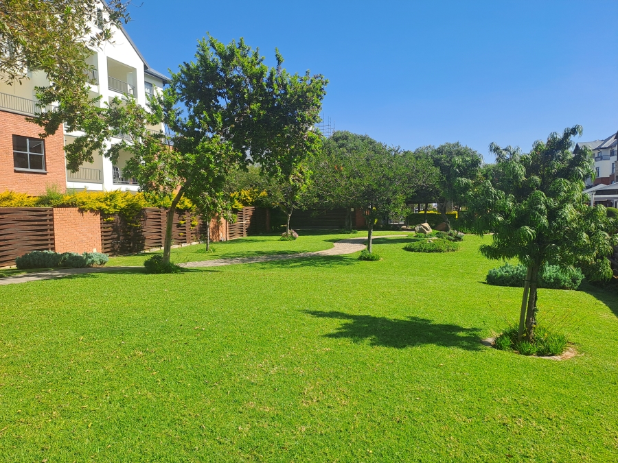3 Bedroom Property for Sale in Greenstone Crest Gauteng