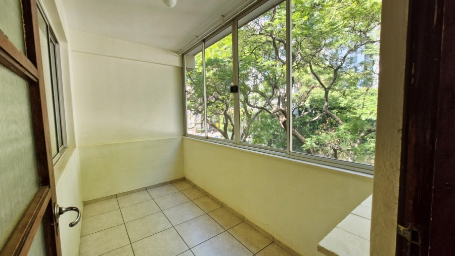 To Let 1 Bedroom Property for Rent in Rosebank Gauteng