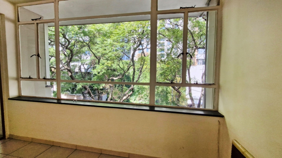 To Let 1 Bedroom Property for Rent in Rosebank Gauteng