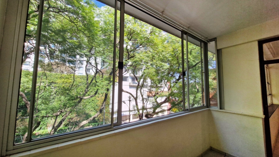 To Let 1 Bedroom Property for Rent in Rosebank Gauteng