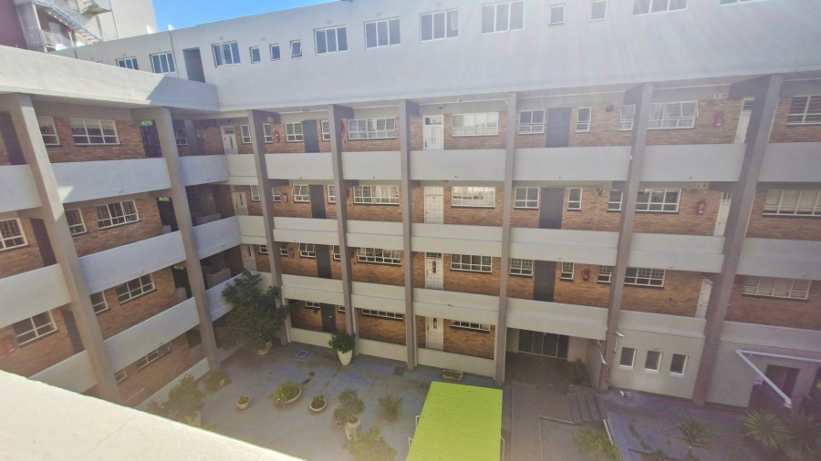 To Let 1 Bedroom Property for Rent in Rosebank Gauteng