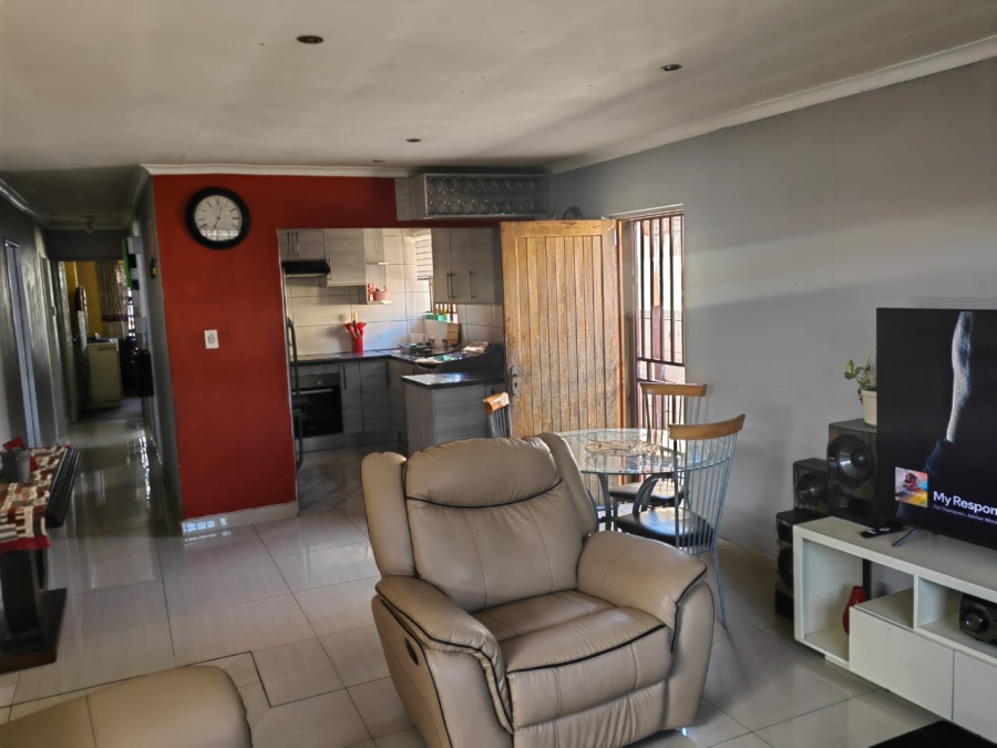 3 Bedroom Property for Sale in Delville Gauteng