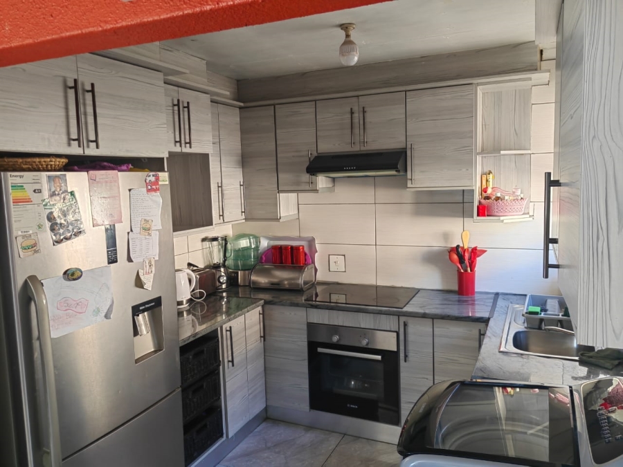3 Bedroom Property for Sale in Delville Gauteng