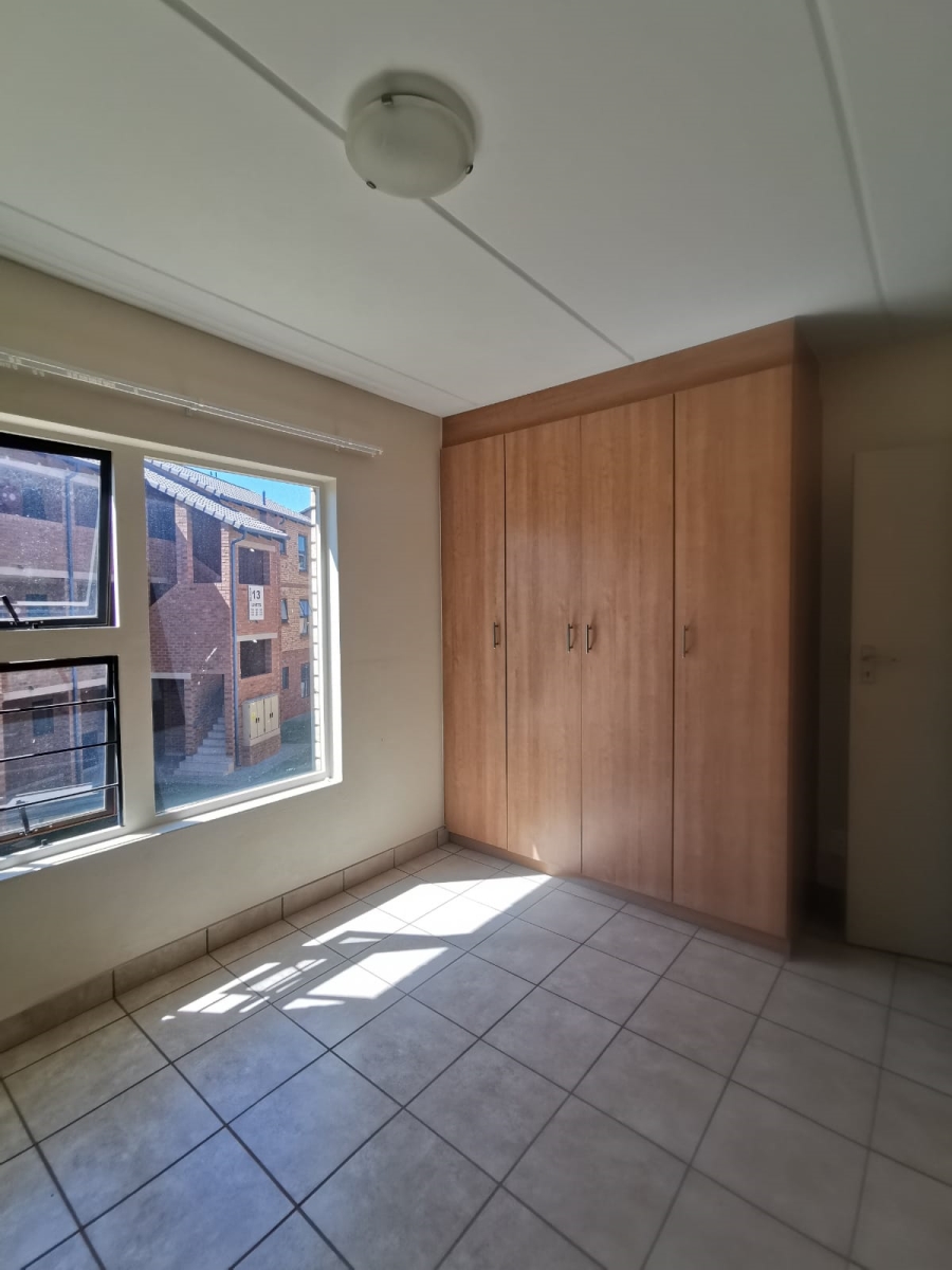 To Let 2 Bedroom Property for Rent in Olympus AH Gauteng