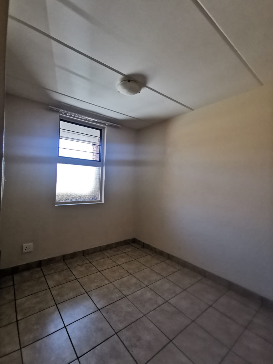 To Let 2 Bedroom Property for Rent in Olympus AH Gauteng