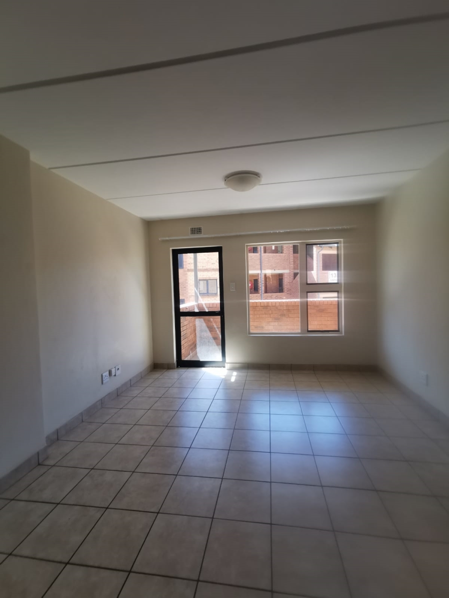 To Let 2 Bedroom Property for Rent in Olympus AH Gauteng