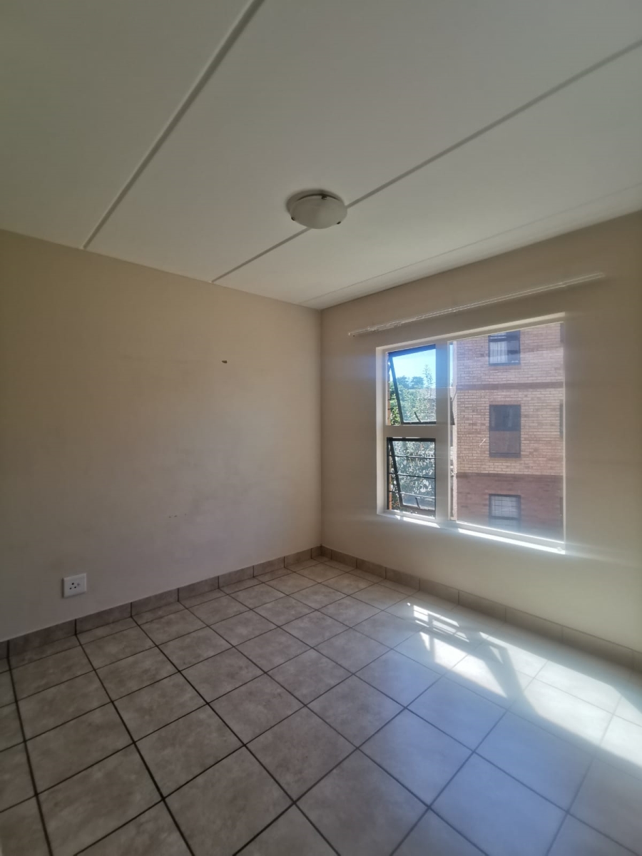 To Let 2 Bedroom Property for Rent in Olympus AH Gauteng