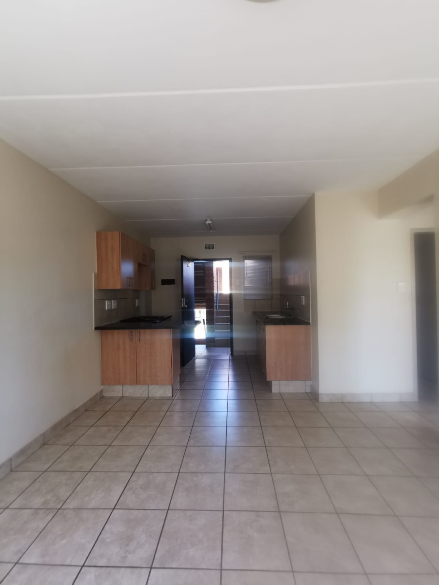 To Let 2 Bedroom Property for Rent in Olympus AH Gauteng
