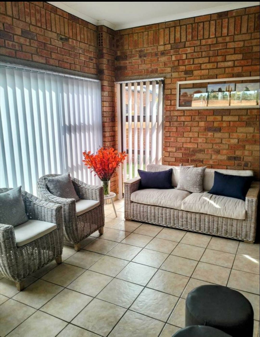 To Let 2 Bedroom Property for Rent in Noordheuwel Gauteng